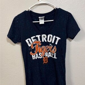 Detroit tigers Genuine Merchandise Navy Tee